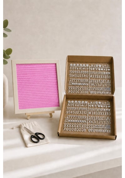 Woodart Premium Letter Board Seti, Pudra Pembe Keçe Yüzeyli Doğal Çam Ahşap Yazı Panosu Şövale Standlı Dekoratif Set
