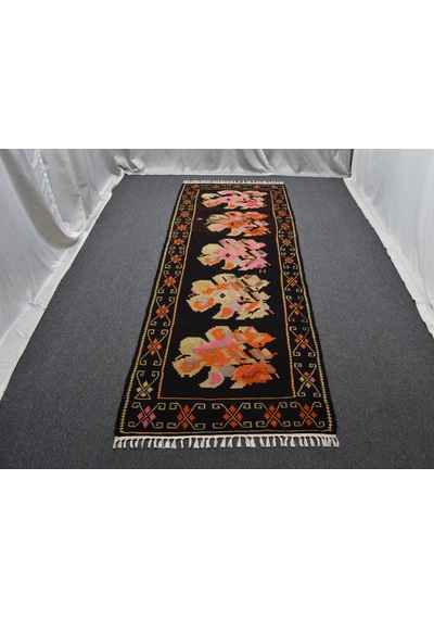 El Dokuma Gösterişli Güllü Çiçekli Kirmen Karabağ Yolluk Yün Kilim 6378