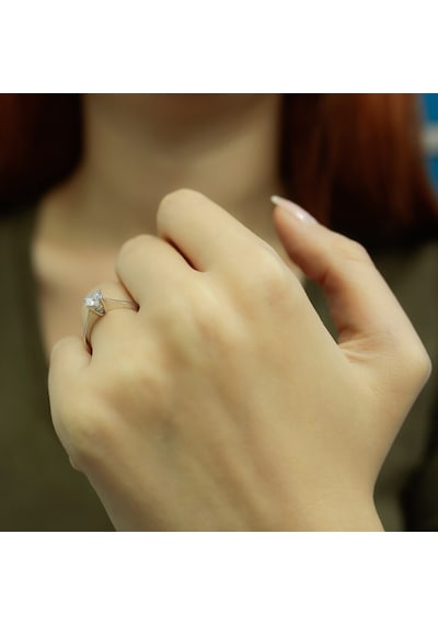 Lova F Renk 0,50 Karat Pırlanta Tektaş Yüzük - Hrd - 1020028