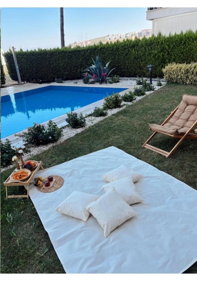Pamuk Ham Keten Yer Masa Piknik Örtüsü Sofra Bezi 160 X 200 , 4 Minder 40 X 40 Set Bej