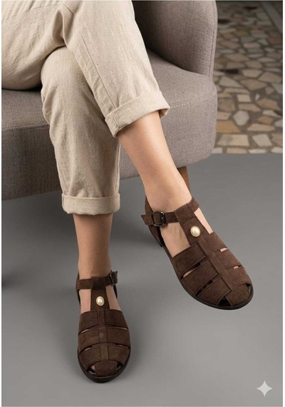 Mcdark Kadın Kahve Süet Arkası Açık Lastık Ve Kemer Ayarlı Sandalet
