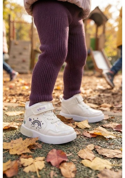 Vicco Şira Beyaz Anatomik Rahat Sneaker Işıklı Kız Çocuk Bot 946.p26k.257