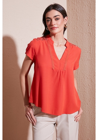 Lela Güpür Detaylı % 100 Pamuk Regular Fit V Yaka Bayan Bluz 611Bz0286 Nar Çiçeği