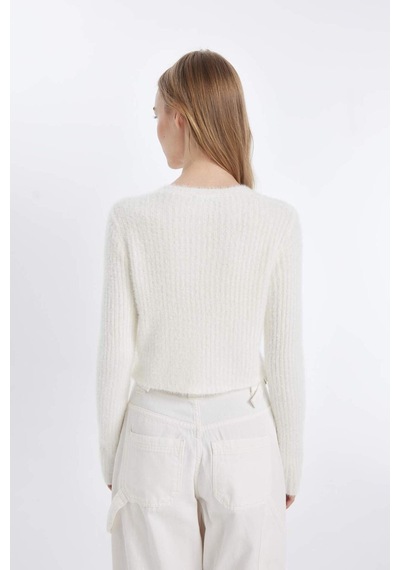 DeFacto Coool Slim Fit Dar Kesim Bisiklet Yaka Triko Hırka Z9318AZ24WNER100 Ekru