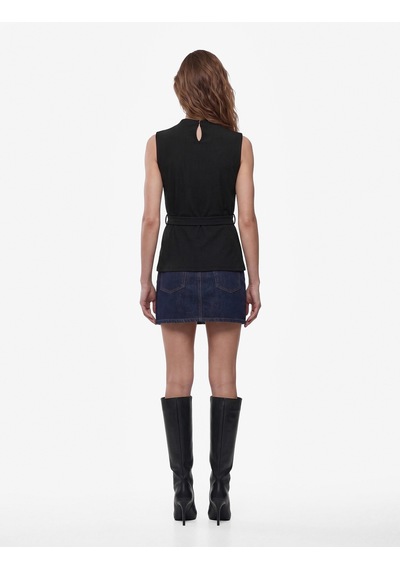 Koton Slim Fit Bağlamalı Dik Yaka Kolsuz Likralı Bluz Siyah 7wak10085ek