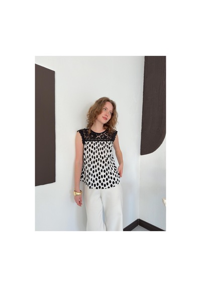 Verymoda D 3070 Dantel Detaylı Puantiyeli Plise Bluz D3070 Siyah