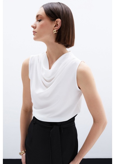Sateen Degaje Yaka Kolsuz Bluz - Ekru