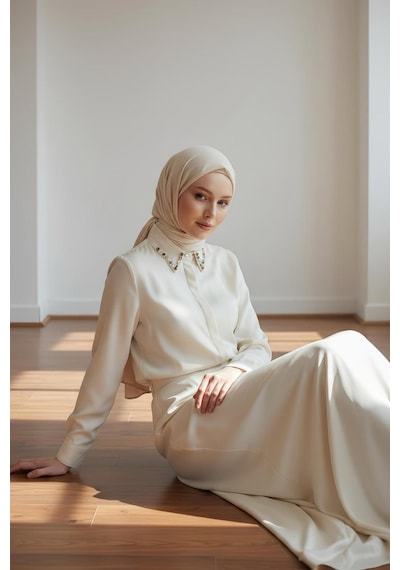 Pera Moda Yakası Taşlı Basic İç Göstermeyen Şık Gömlek Taş