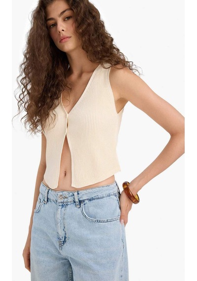 Defacto Coool Slim Fit Dar Kesim V Yaka Yelek E4738ax25sper105 Ekru