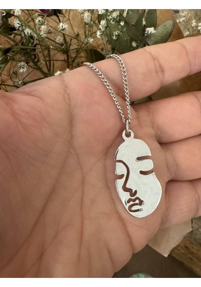 Soyut İnsan Yüzü Figürlü Unisex Kolye Modern Ve Sanatsal Tasarım Çok renkli