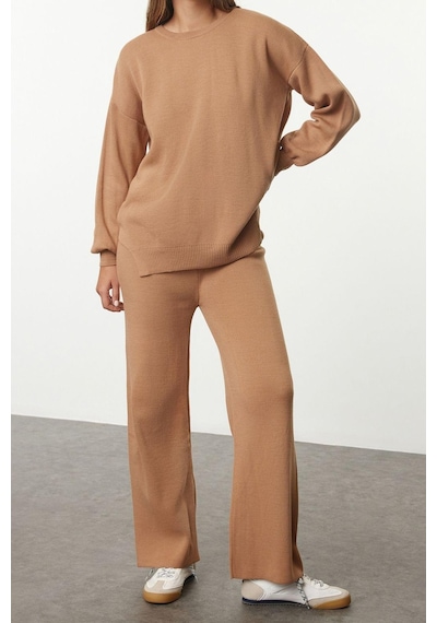 Ersefa Tarz Kadın Modern Moda Normal Bel Boru Paça Bisiklet Yaka Geniş K Camel Ersefa Tarz Kadın Modern Moda Normal Bel Boru Paça Bisiklet Yaka Geniş K Camel