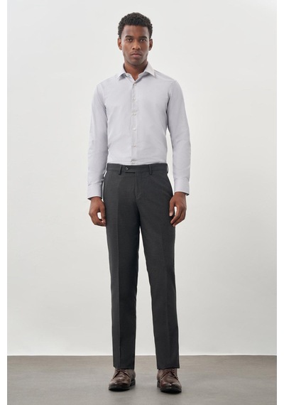 İmza Koyu Antrasit Düz Bez Ayağı Esnek Yan Cep Slim Fit Classic Pantolon 1003245207 070 Koyu Antrasit İmza Koyu Antrasit Düz Bez Ayağı Esnek Yan Cep Slim Fit Classic Pantolon 1003245207 070 Koyu Antrasit