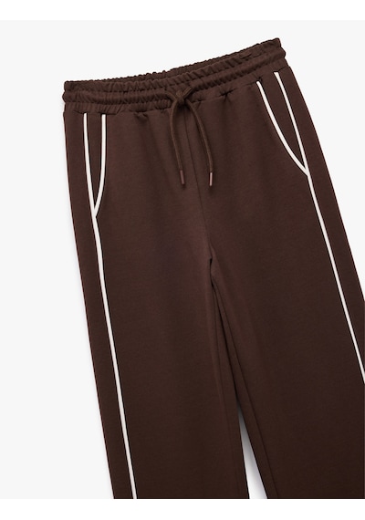 Koton Yüksek Bel Lastikli Cep Detaylı Biyeli Oversize Geniş Paça Eşofman Altı Kahverengi 6wak40079nk Kahve Koton Yüksek Bel Lastikli Cep Detaylı Biyeli Oversize Geniş Paça Eşofman Altı Kahverengi 6wak40079nk Kahve