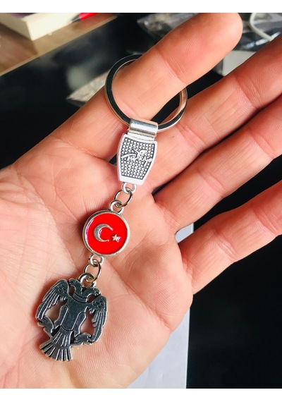 Selçuklu Amblemli Ve Türk Bayraklı Metal Anahtarlık Şık Ve Dayanıklı Tasarım