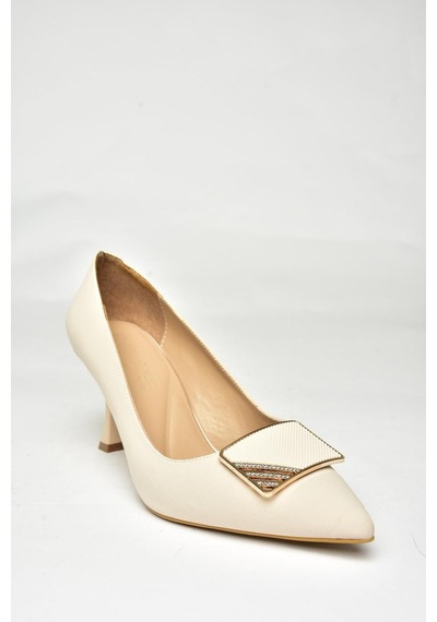 Fox Shoes U820971104 Bej Kumaş İnce Topuklu Kadın Ayakkabı Bej