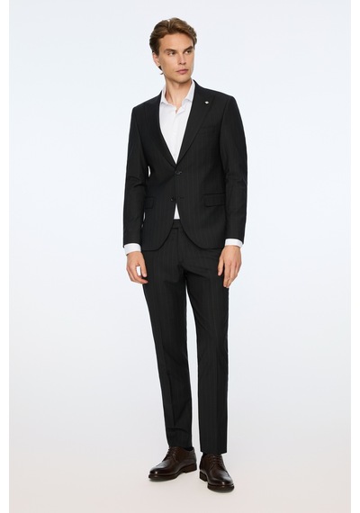 Morven Erkek Siyah Yün Trend Çizgili Slim Fit Sivri Yaka Takım Elbise 26mc001079001 Siyah