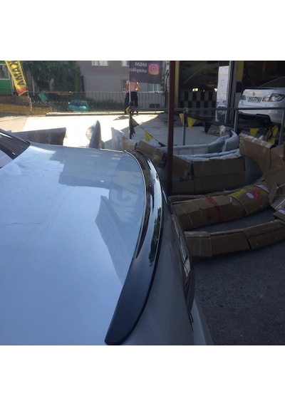 Fiat Linea Spoiler Bagaj Üstü Çıta. Parlak Siyah