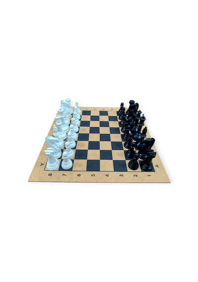 Ahşap Satranç - 29x29x3cm - Taşlar Plastik Büyük Boydur - Zemin Doğal Ahşaptır.