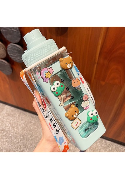 Öğrenciler Ve Çocuklar İçin Taşınabilir Ve Sızıntılı Pipetli Su Şişesi Green, 700ml