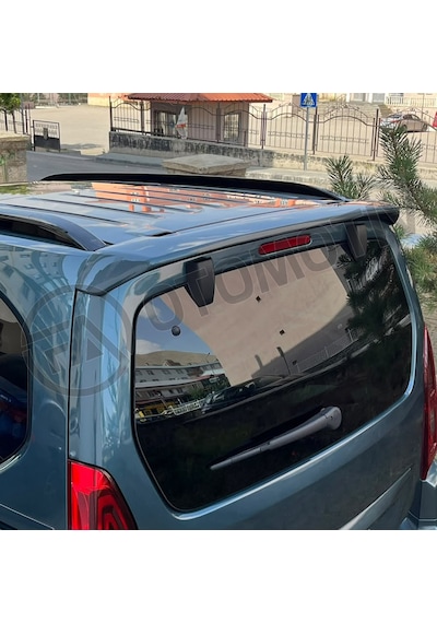 Citroen Berlingo Bagaj Üstü Spoiler Turkuaz Mavi Kjw Boyalı 2024 Model Ve Sonrası