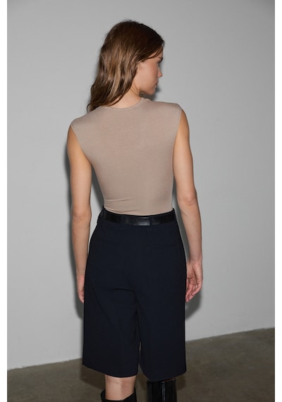 Grımelange Orılenna Kadın Önü Düğüm Detaylı Vücudu Saran Sıfır Kollu Slim Fit Bej Bluz Bej Grımelange Orılenna Kadın Önü Düğüm Detaylı Vücudu Saran Sıfır Kollu Slim Fit Bej Bluz Bej