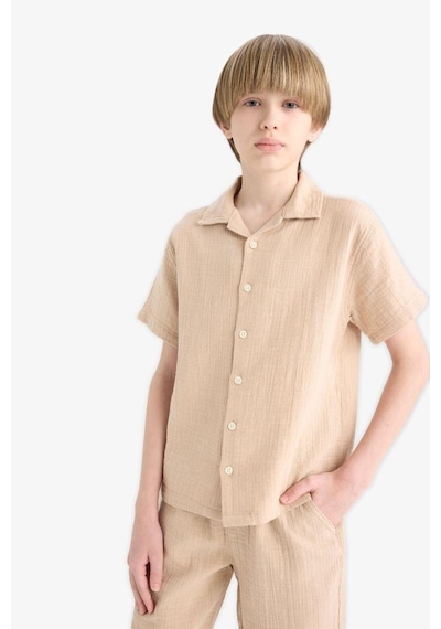 DeFacto Erkek Çocuk Oversize Geniş Kalıp Polo Yaka Müslin Kısa Kollu Gömlek W3239A625HSBG732 DeFacto Erkek Çocuk Oversize Geniş Kalıp Polo Yaka Müslin Kısa Kollu Gömlek W3239A625HSBG732