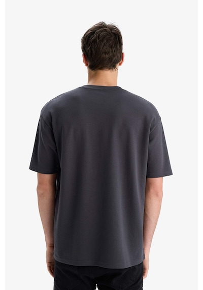 DeFacto Oversize Geniş Kalıp Ütü Gerektirmeyen Bisiklet Yaka Kısa Kollu Basic Düz Ağır Kumaş Tişört X3926AZ25SPAR104 DeFacto Oversize Geniş Kalıp Ütü Gerektirmeyen Bisiklet Yaka Kısa Kollu Basic Düz Ağır Kumaş Tişört X3926AZ25SPAR104
