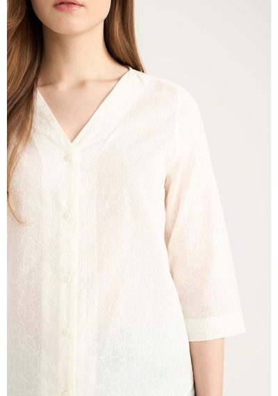 DeFacto Regular Fit Apaş Yaka Basic Düz Pamuklu Yarım Kollu Gömlek E5949AX25SPWT32 DeFacto Regular Fit Apaş Yaka Basic Düz Pamuklu Yarım Kollu Gömlek E5949AX25SPWT32