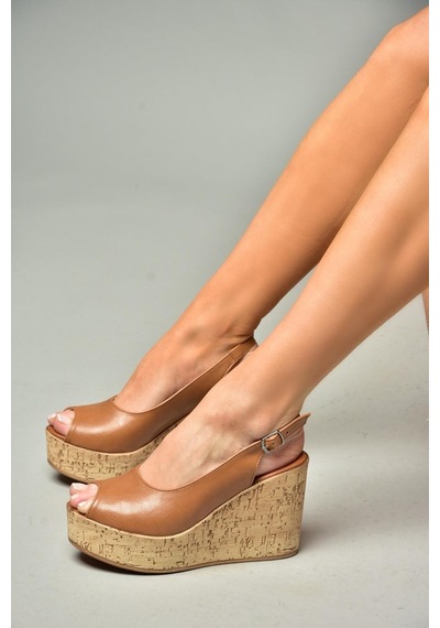 Fox Shoes S996063509 Taba Dolgu Topuklu Kadın Ayakkabı Taba