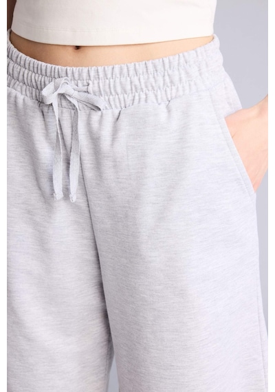 Defacto Regular Fıt Normal Bel Düz Paça Sweatshirt Kumaşı Bermuda N7439az26hsgr93 Gri-gr93