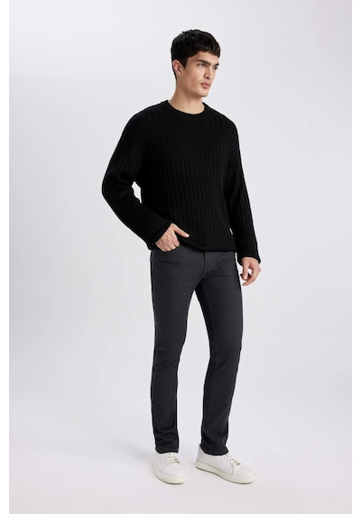 DeFacto Relax Fit Bisiklet Yaka Basic Düz Triko Kazak B9723AX24SPBK81