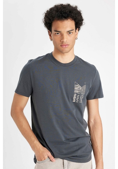 DeFacto %100 Pamuk Slim Fit Dar Kesim Bisiklet Yaka Baskılı Kısa Kollu Tişört C2131AX24AUAR231 DeFacto %100 Pamuk Slim Fit Dar Kesim Bisiklet Yaka Baskılı Kısa Kollu Tişört C2131AX24AUAR231