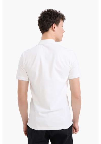 DeFacto Slim Fit Dar Kesim Polo Yaka Kısa Kollu Dokulu Basic Düz Tişört T5259AZ25SMWT32