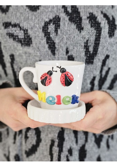 Uğur Böceği Figürlü İsimli Kupa Mug Altın - Beyaz
