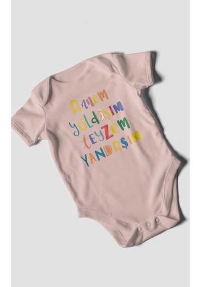 Annem Yoldaşım Teyzem Yandaşım Baskılı Bebek Zıbını Çıtçıtlı Body %100 Pamuk Kısa Kol Pastel Pembe