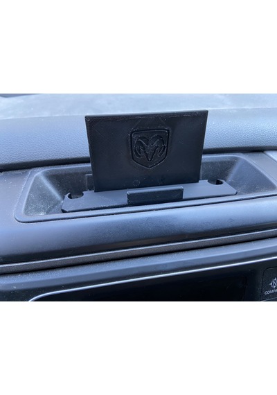 Ram 1500 Gösterge Paneli Telefon Tutucu