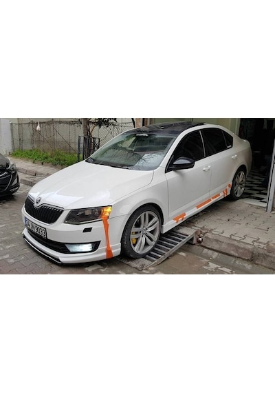 Skoda Octavia Yan Marşpiyel