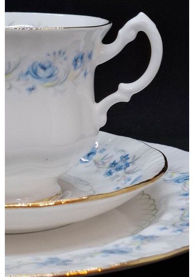 Bone China Mavi Beyaz Çay Fincanı 3 Parça 170 Ml