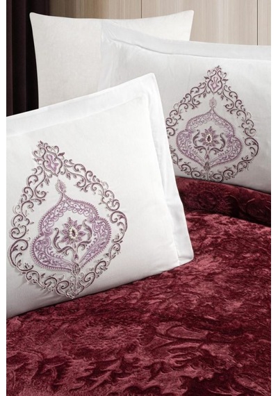 The Home Collection Bordo Larissa Fransız Güpürlü Battaniye Seti