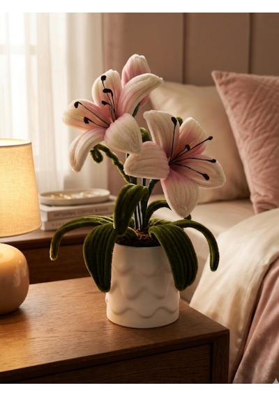 Crystal Coza El Yapımı Şönil Lilyum Çiçeği - Beyaz Saksıda Modern Yapay Zambak Ev Ofis Dekorasyonu 30 Cm Açık Pembe