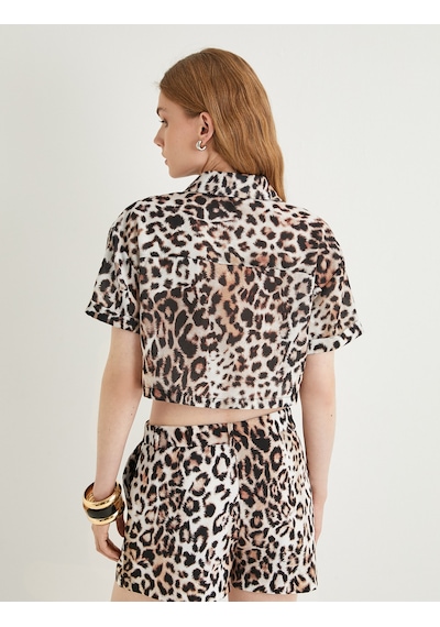 Koton Oversize Leopar Desenli Crop Gömlek Kısa Kollu Siyah Desenli 4sak60203ew Siyah Desenli Koton Oversize Leopar Desenli Crop Gömlek Kısa Kollu Siyah Desenli 4sak60203ew Siyah Desenli