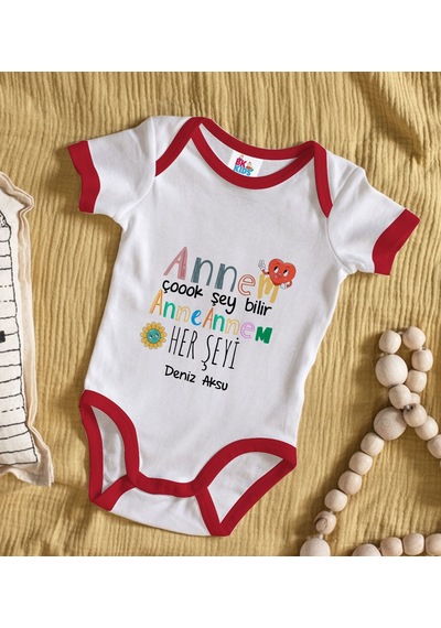 Bk Gift Bk Kids Kişiye Özel Annem Çok Şeyi Bilir Tasarımlı Kırmızı Bebek Body Zıbın-1 Çok Renkli