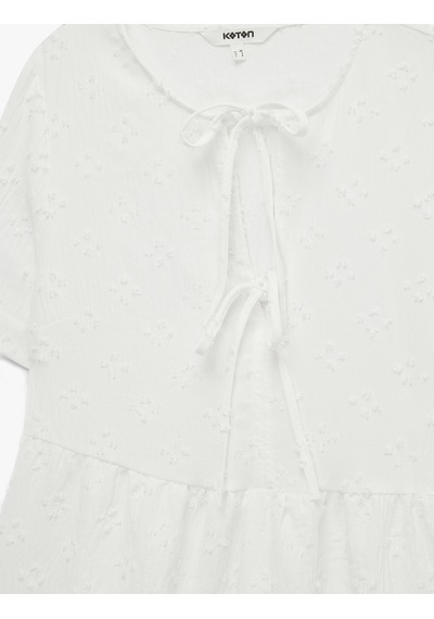 Koton Bağlamalı Fiyonk Detaylı Kısa Kollu Dokulu Peplum Bluz Kırık Beyaz 6sak60068pw Ekru