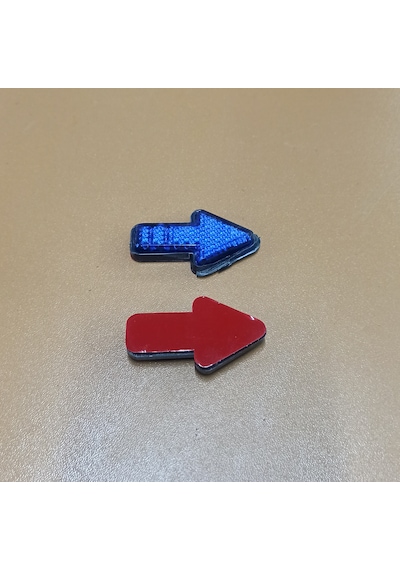 Mini Mavi Renk Ok Yönlü Reflektör Yapışkanlı 2 Adet Plastik