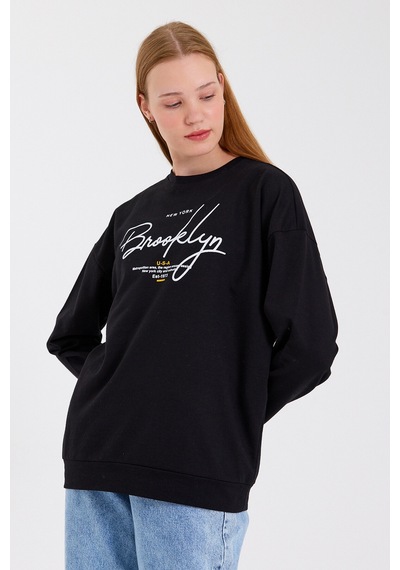 SPR23SWK331 Bisiklet Yaka Ön El Yazılı Brooklyn Sweat