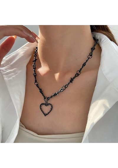 Dükkan Design Dikenli Kalp Ve Zincir Gotik Kolye Siyah