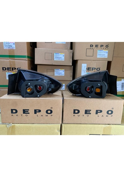 Mazda 3 Sedan 2003-2006 Arası Depo Sağ Ve Sol Dış Stop Lambası Bn9a-51-170e / Bn9a-51-180e