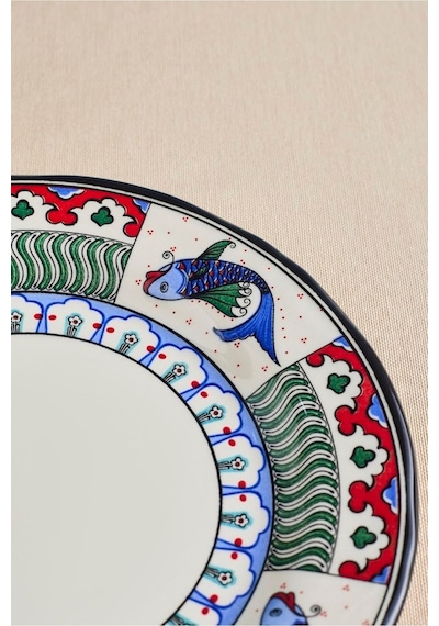 Karaca x Ömür Akkor İznik Balık Pasta Tabağı 21 cm