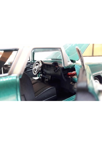 Motormax 1955 Chevrolet Bel Air Nomad 1/24 Yeşil Model Araba