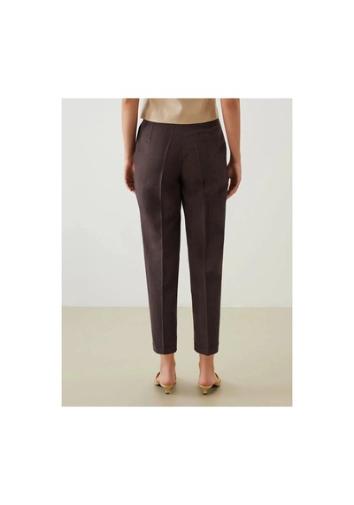 LC Waikiki Lcwaıkıkı Classic Kahverengi Loose Fit Cigarette Kadın Pantolon Dark Brown LC Waikiki Lcwaıkıkı Classic Kahverengi Loose Fit Cigarette Kadın Pantolon Dark Brown